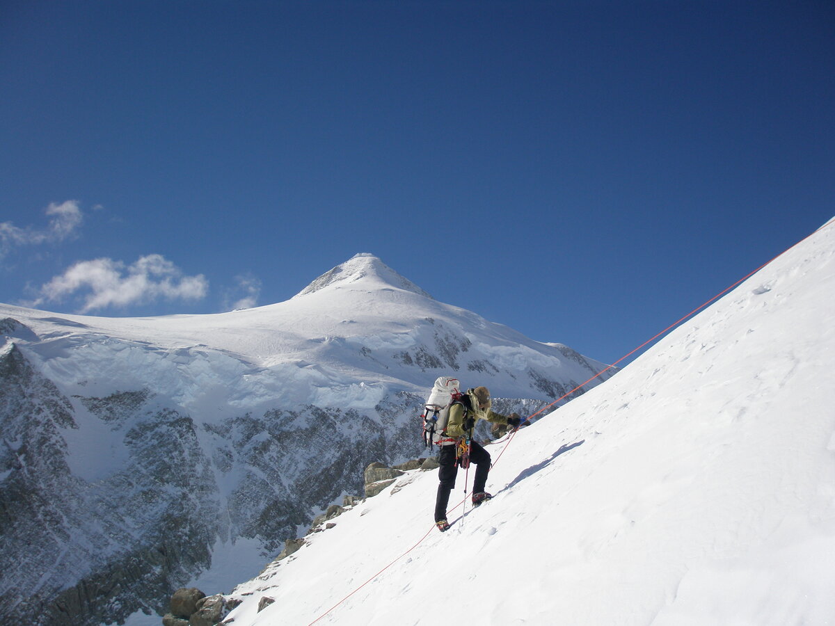 Climb Mount Vinson | Antarctic Logistics & Expeditions